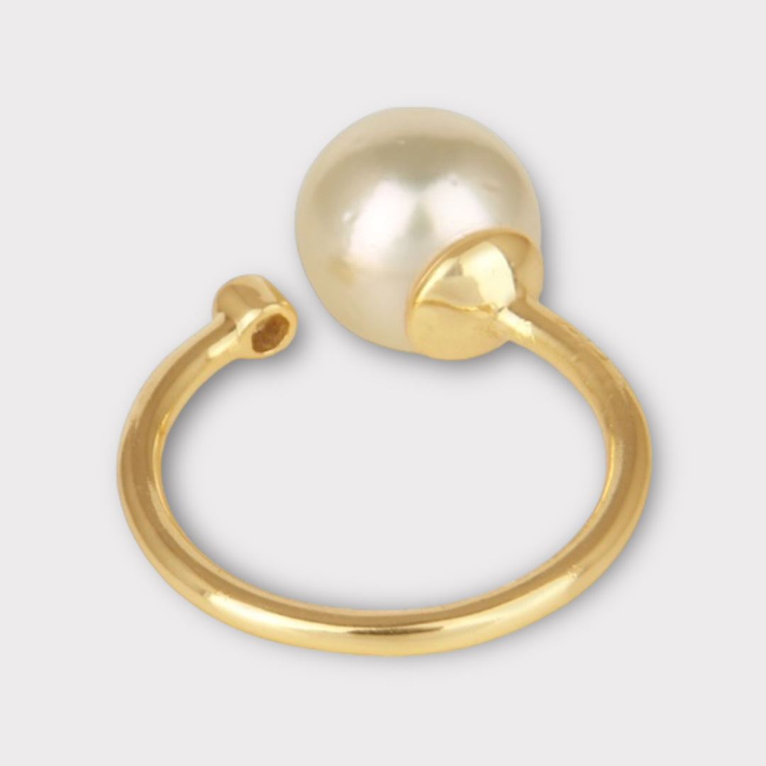 Ring with Pearl and White Zircon